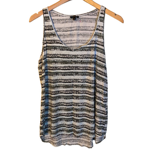 🎈$5 add on. Dynamite Blue/Grey/Black Tank large